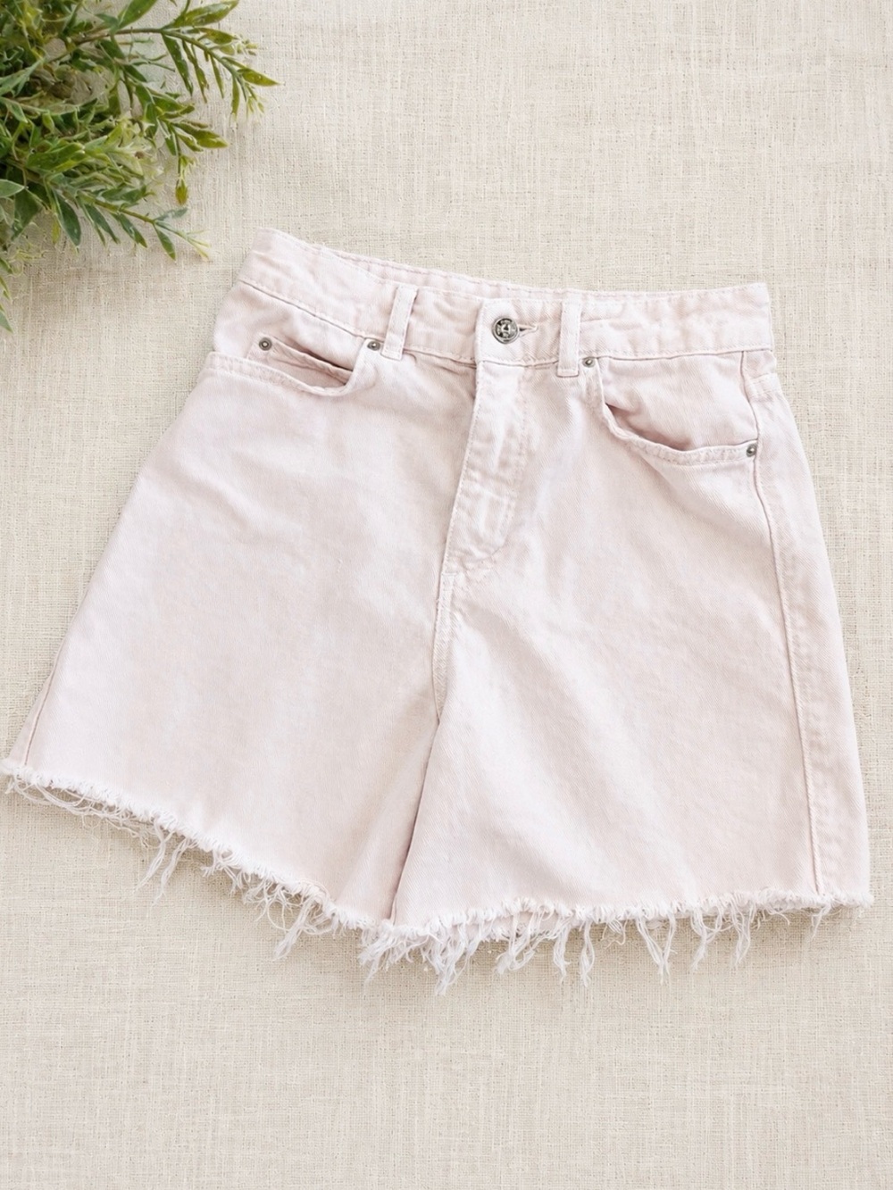 Zara Light Pink Frayed Hem High-Rise Jean Shorts